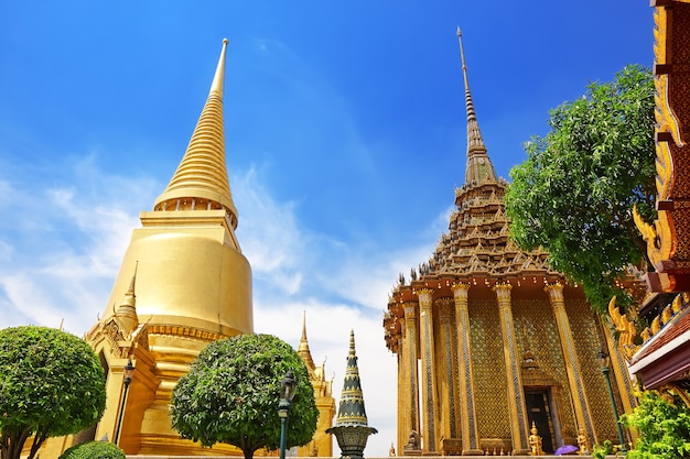 Wat Phra Kaew, Świątynia Szmaragdowego Buddy. Wielki Pałac w Bangkoku w Tajlandii