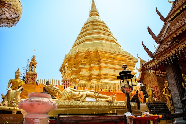 Wat Phra That Doi Suthep najsłynniejsza świątynia w Chiang Mai