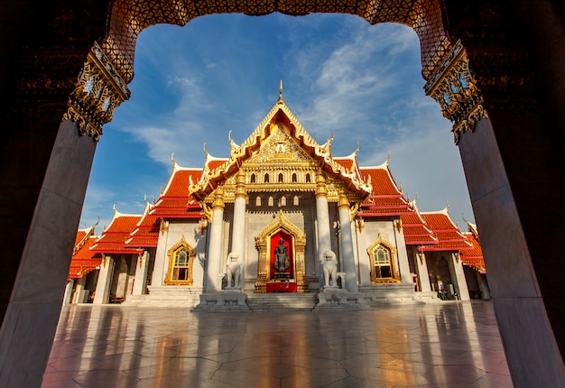 Zdjęcie wata benchamabophit, mable świątynny najwięcej popularnego podróżnego miejsca przeznaczenia w bangkok thailand