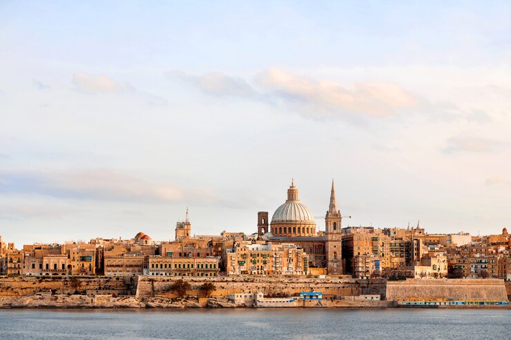 Wczesny zimowy poranek w Valletta, Malta.