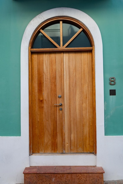 Wejście do drzwi łukowych wejście do drzwi wejściowych wejście do domu zdjęcie zewnętrzne wejścia do drzwi