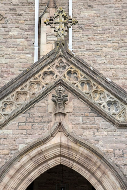 Wejście do kościoła St Marys Priory Church, Abergavenny, Walia, Wielka Brytania