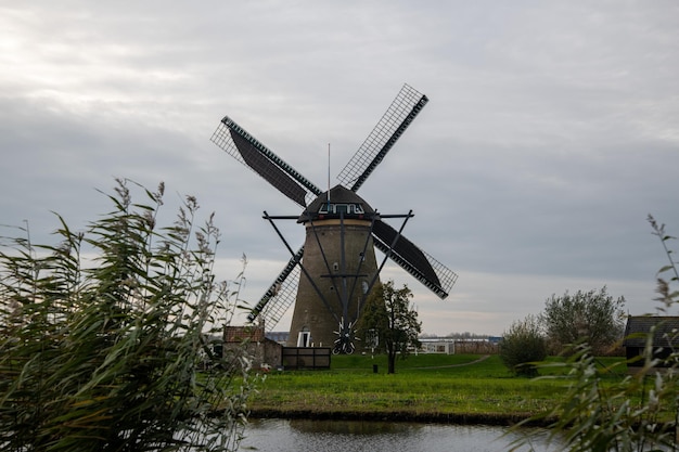 Wiatraki Kinderdijk w Holandii w Holandii