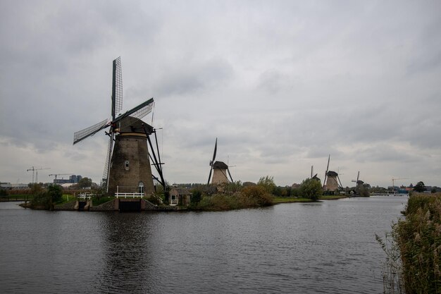 Wiatraki Kinderdijk w Holandii w Holandii