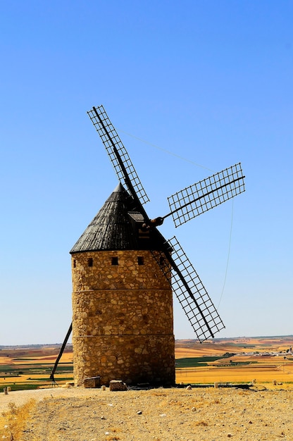 Wiatraki W Consuegra, Castilla La Mancha - Hiszpania.