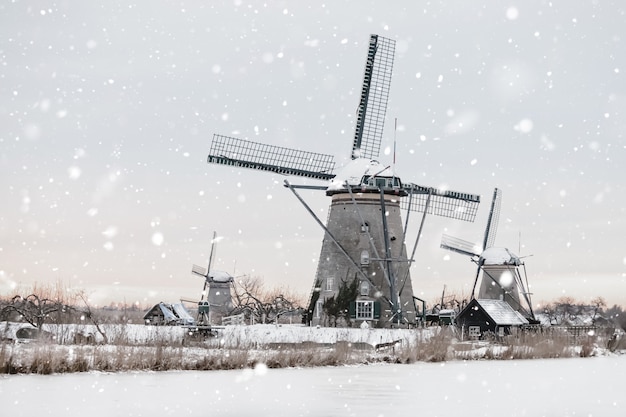 Wiatraki W Kinderdijk, Holandia Zimą