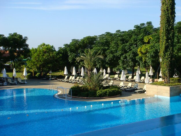 Widok basenów hotelowych w letni dzień Closeup Turcja