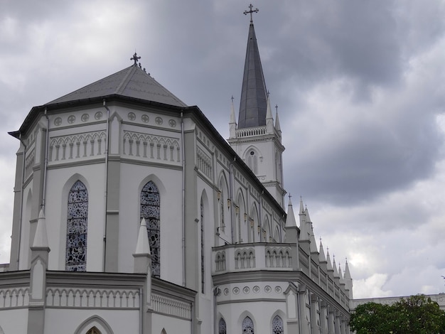 Widok budynku pod niskim kątem