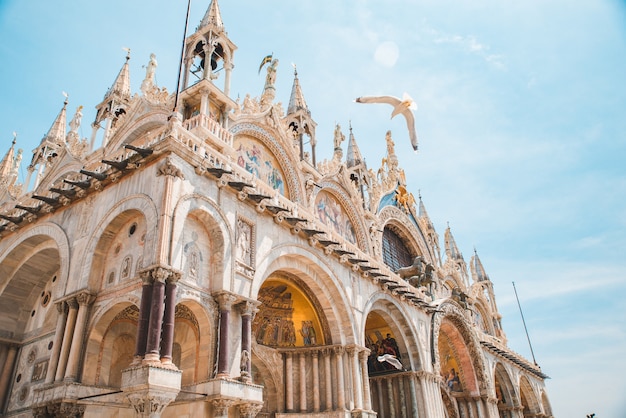 Widok dekoracji bazyliki di san marco włochy wenecja