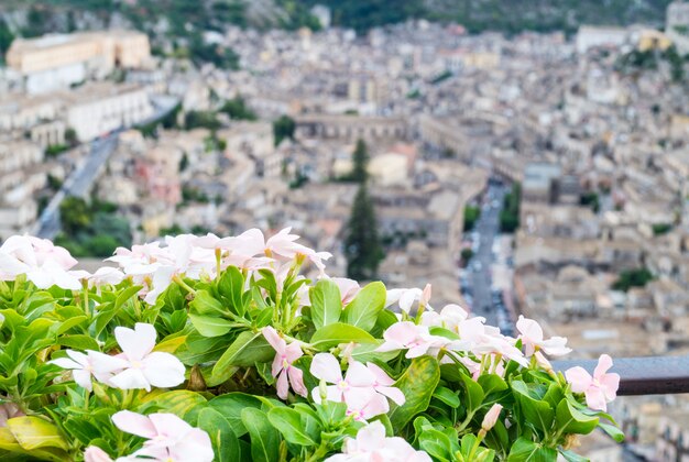 Widok domy w starym miasteczku Modica, Sicily