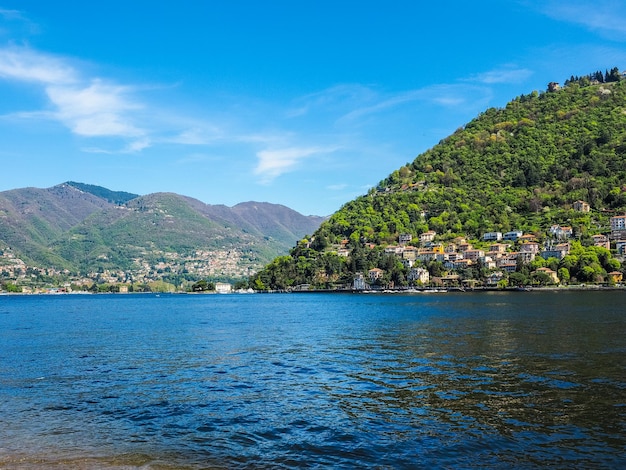 Widok HDR na jezioro Como