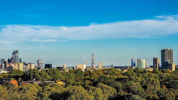 Widok HDR na panoramę Londynu