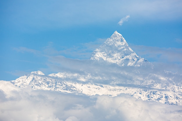 Zdjęcie widok machapuchare w pokhara