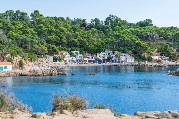 Widok Małej Wioski Rybackiej Na Wybrzeżu Costa Brava.