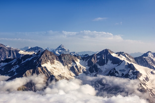 Widok na Annapurna Osiem Tysiące z trekkingu wokół Annapurny