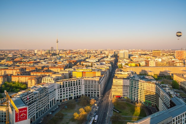 Widok na Berlin ze szczytu budynku