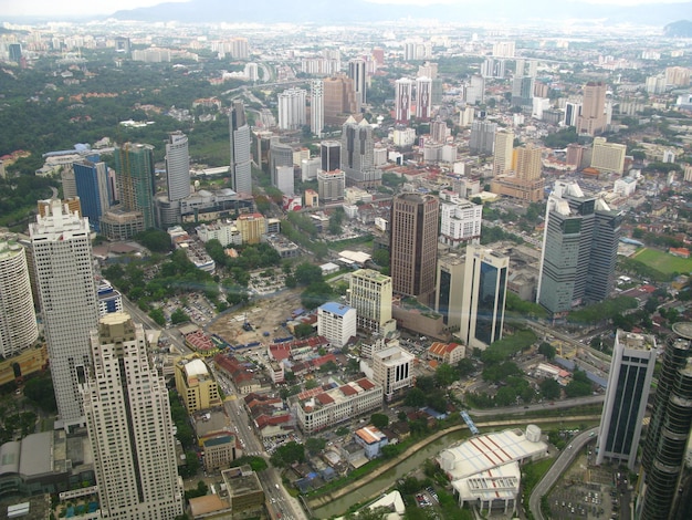 Widok na centrum Kuala Lumpur w Malezji