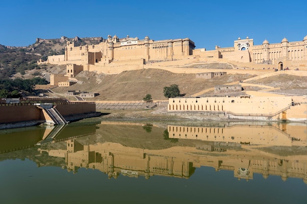 Widok na fort Amber w Jaipur Radżastanie w Indiach