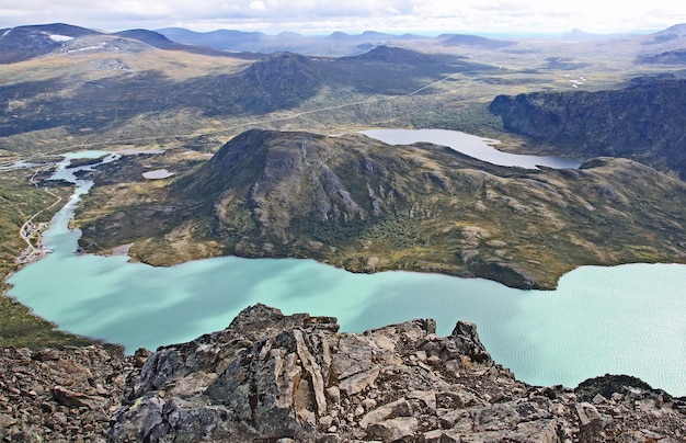 Widok Na Górskie Jezioro. Park Narodowy Jotunheimen