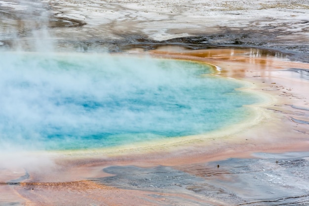 Widok na Grand Prismatic Spring w Yellowstone