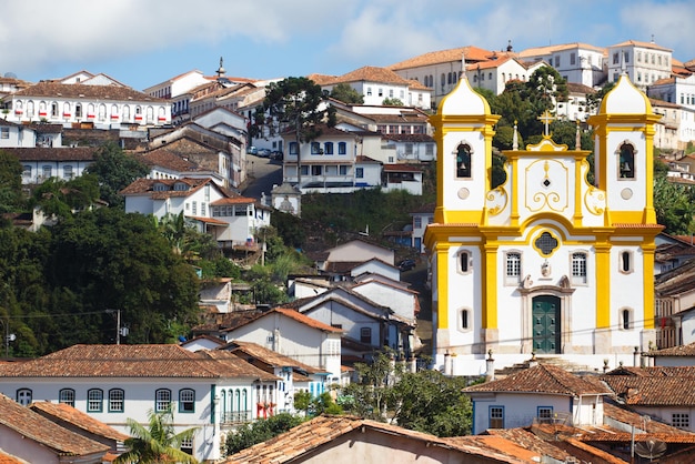 Widok na historyczne miasto Ouro Preto, Minas Gerais, Brazylia