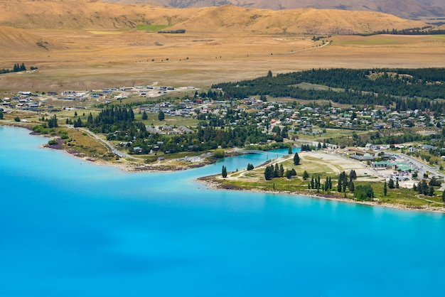 Widok na jezioro Tekapo z góry John