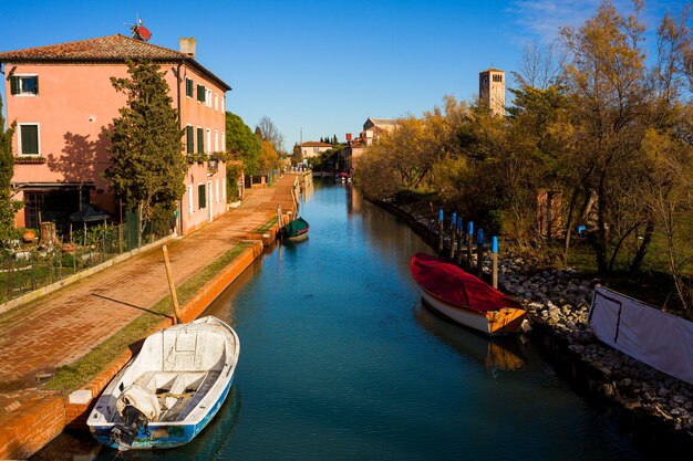 Widok na kanał na wyspie Torcello