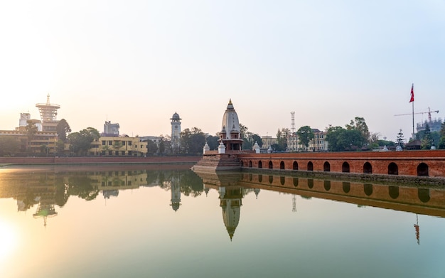 Widok Na Krajobraz Stawu Rani Pokhari W Kathmandu Nepal