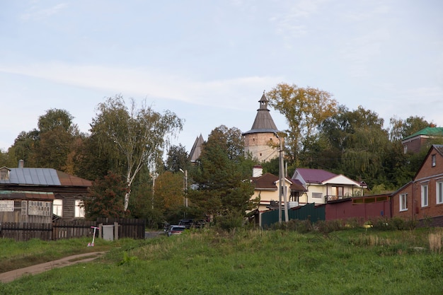 widok na Kreml Zaraisk od strony rzeki