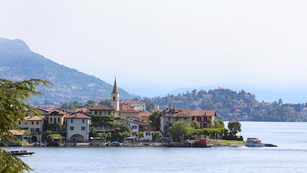 Widok na Lago Maggiore