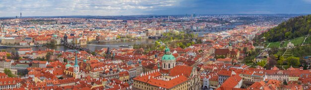 Widok na malowniczą Pragę Czechy