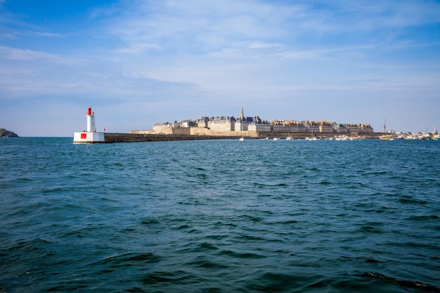 Widok na miasto SaintMalo od strony morza Bretania Francja
