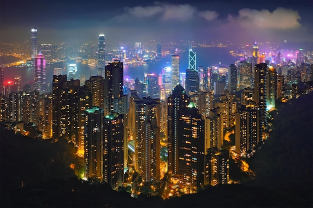 Widok na panoramę Hong Kongu z drapaczy chmur