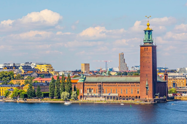 Widok na panoramę Sztokholmu z punktu widokowego Monteliusvgen, centrum Sztokholmu, Szwecja