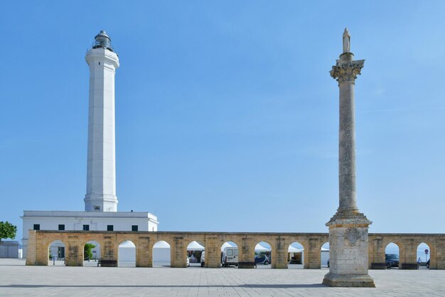 Widok na plac sanktuarium Santa Maria di Leuca, miasta w południowych Włoszech