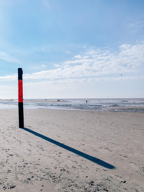 Zdjęcie widok na plażę na tle nieba