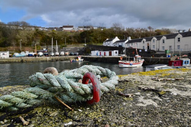 Widok na port Dunure w Szkocji