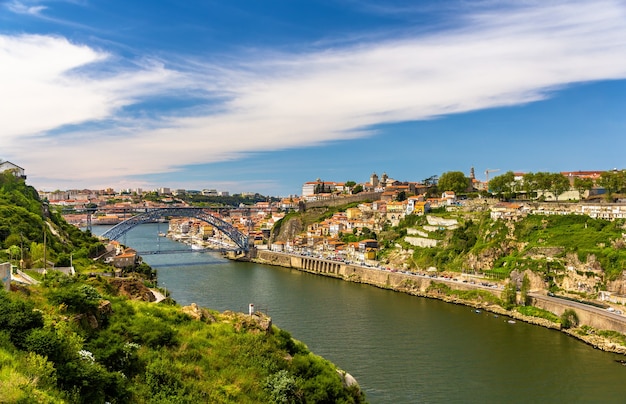 Widok Na Porto Z Mostem Dom Luis - Portugalia