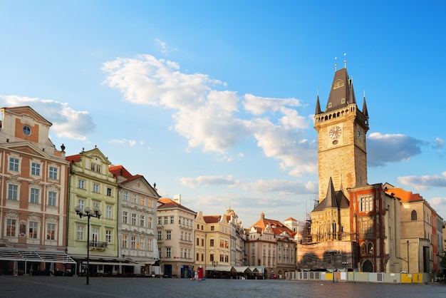 Widok na ratusz na placu Staromestska w Pradze