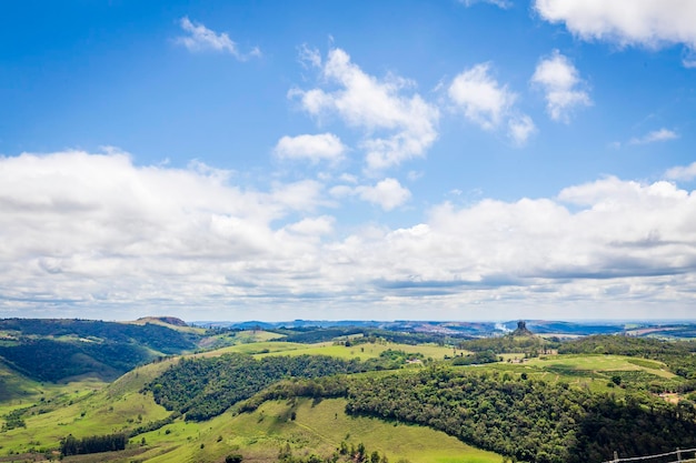 Widok Na Tamę Chavantes Z Hawk Hill. Miasto Ribeira£o Claro, Parana, Brazylia