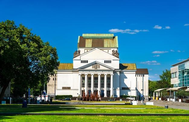 Widok Na Teatr W Duisburgu W Nadrenii Północnej W Niemczech