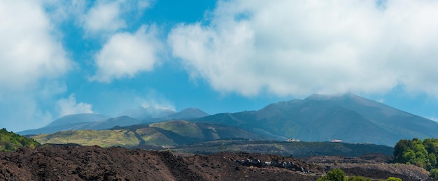 Widok na wulkan Etna Sycylia Włochy