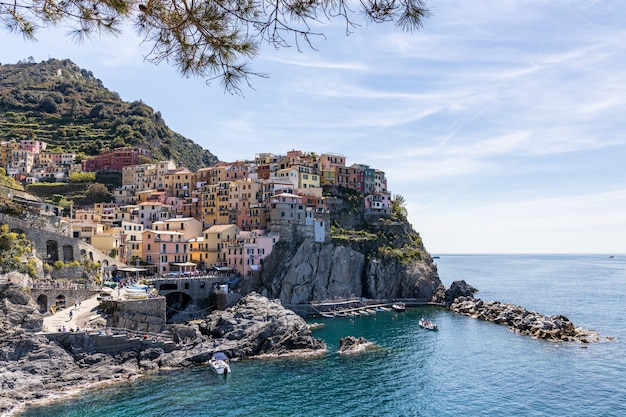 Widok na wybrzeże Manarola Liguria Włochy