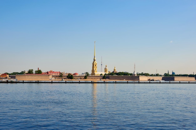 Widok na wyspę Zayachy w Sankt Petersburgu