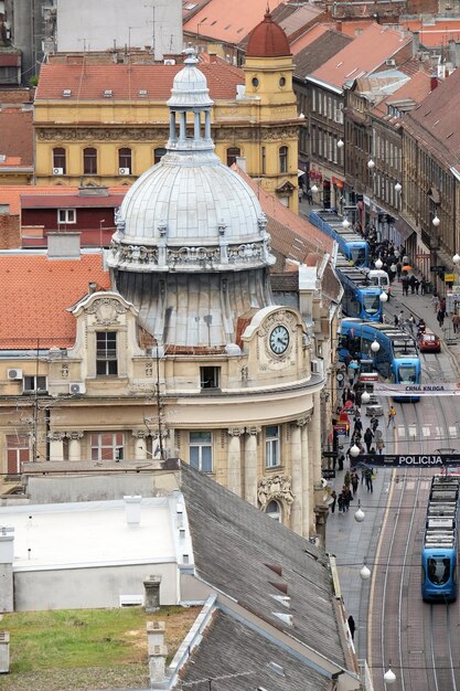 Zdjęcie widok panoramiczny na ulicę ilica w zagrzebiu w chorwacji