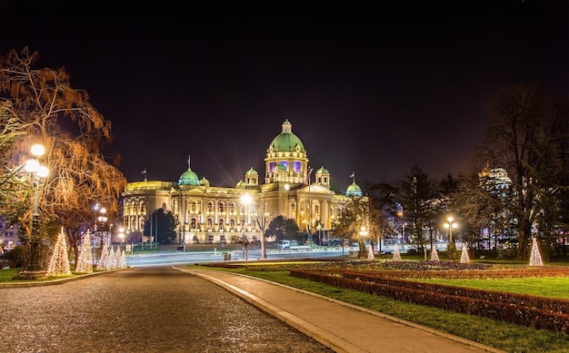 Widok Parlamentu Republiki Serbii w Belgradzie