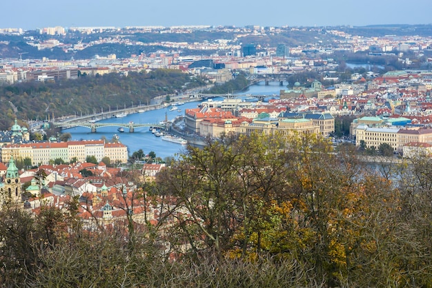 Widok Pragi ze wzgórza Petrin