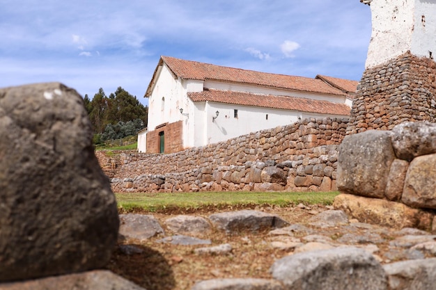 Widok ruin świątyni Inków Chinchero w Cusco