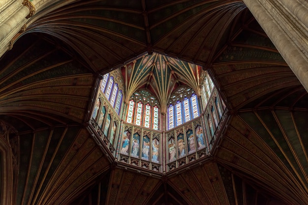 Zdjęcie widok wnętrza katedry w ely