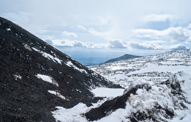 Zdjęcie widok wulkanu etna.